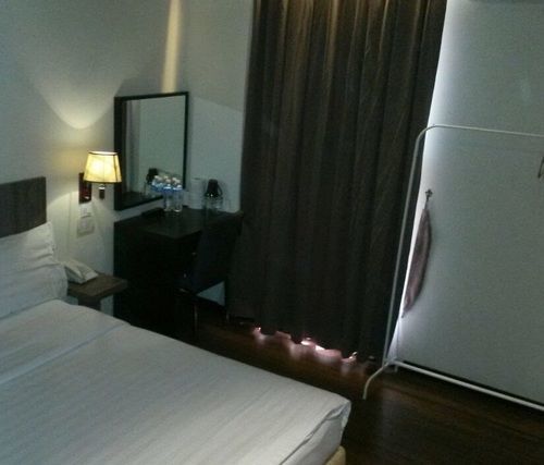9 Square Hotel - Банги Экстерьер фото