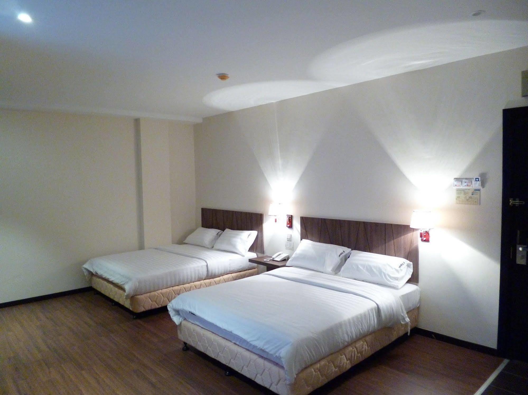 9 Square Hotel - Банги Экстерьер фото